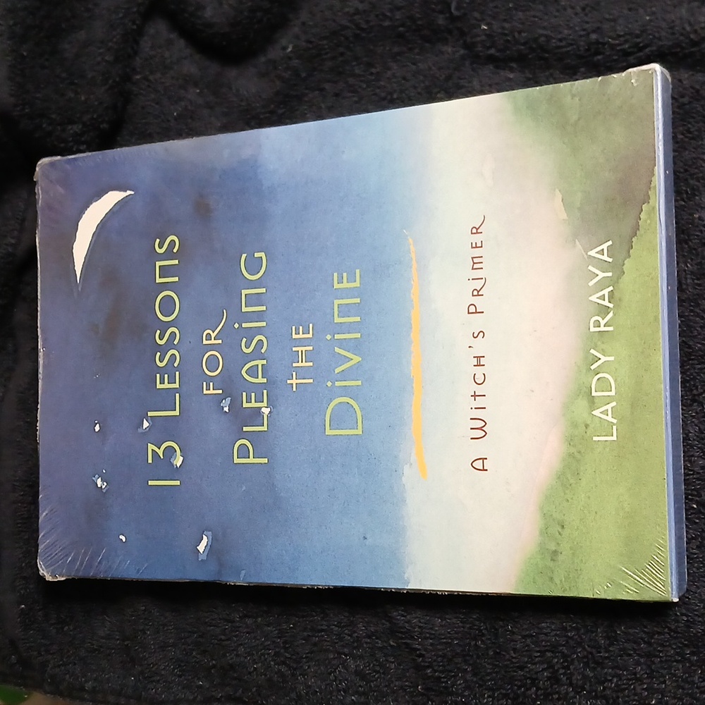 13 lessons for pleasing the divine book and cd